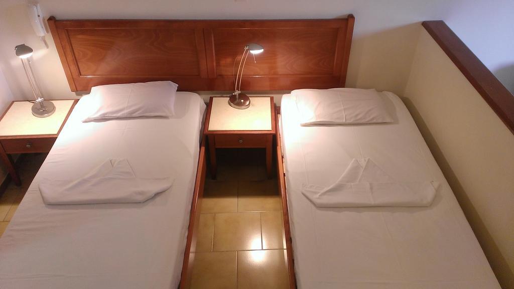Captain Yiannis Studios & Apartments Kos Town Bilik gambar
